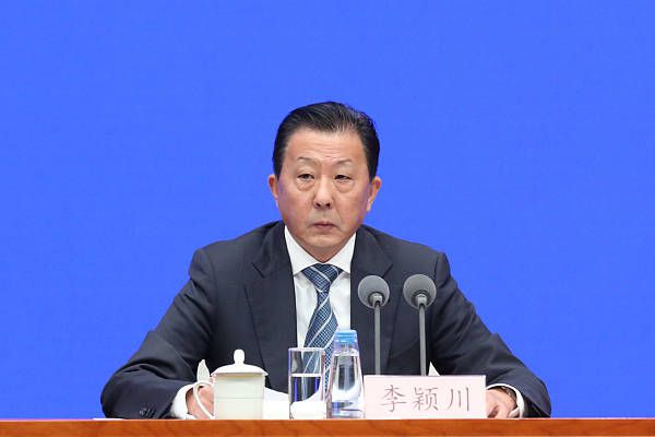 《唐顿庄园2》第三个周末拿到300万排名第五，北美累计3570万，全球累计7672万（内地票房1130万人民币）